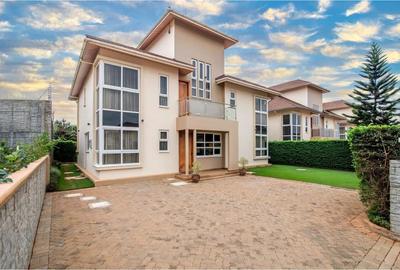 4 Bed Townhouse with En Suite at Kiambu Road