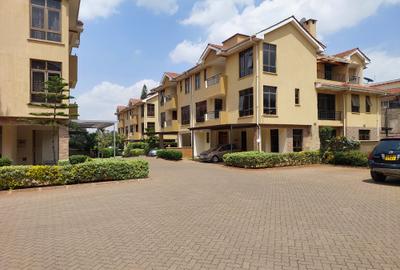 5 Bed Townhouse with En Suite at Lavington