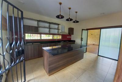 4 Bed Townhouse with En Suite in Runda - 3