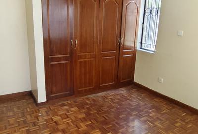 3 Bed Apartment with Swimming Pool in Kilimani - 4