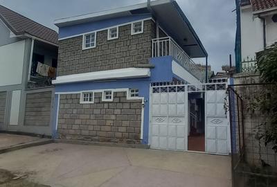 2 Bed Townhouse with En Suite at Donholm Phase 8