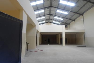 10,000 ft² Warehouse with Backup Generator in Juja - 3