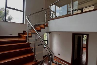 5 Bed Townhouse with En Suite at Mbaazi Road - 3