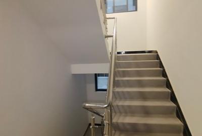 2 Bed Apartment with En Suite in Kileleshwa - 3