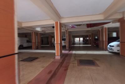 40,000 ft² Commercial Property with Fibre Internet in South B - 3