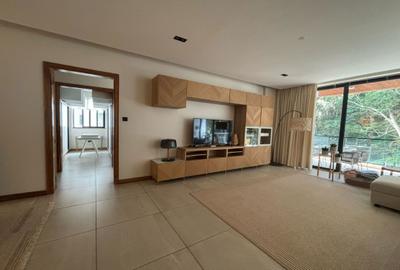 Furnished 4 Bed Apartment with En Suite in Spring Valley