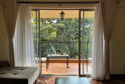 Serviced 2 Bed Apartment with En Suite in Brookside - 4