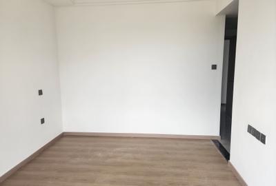 3 Bed Apartment with En Suite at Riverside Drive - 4