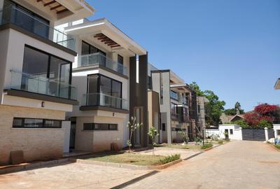 4 Bed Villa at Lavington