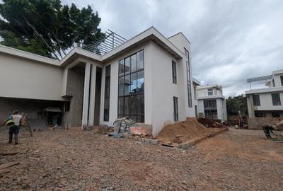 5 Bed House with En Suite at Kyuna Rise - 3