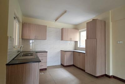 4 Bed Apartment with En Suite in Parklands - 4
