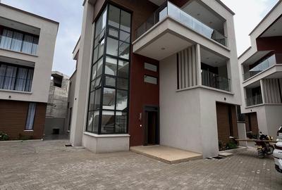 5 Bed Townhouse with En Suite at Lavington Green - 2