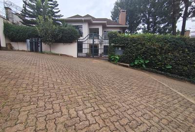 4 Bed Townhouse with Backup Generator in Kiambu Road