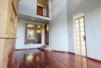 4 Bed House with En Suite in Runda - 3