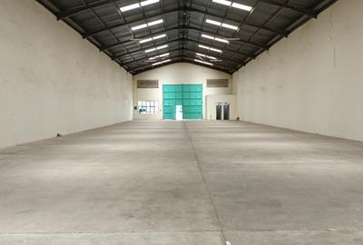 10,000 ft² Warehouse with Service Charge Included in Mombasa Road