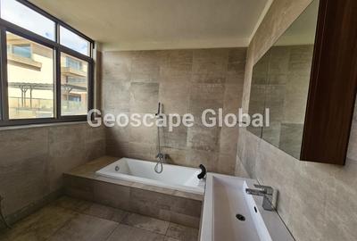 4 Bed Apartment with En Suite in Westlands Area - 4