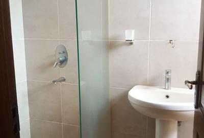 4 Bed Apartment with En Suite at Batubatu Gardens - 3