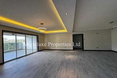 3 Bed Apartment with En Suite at Riverside Drive