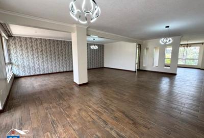 4 Bed Apartment with En Suite in General Mathenge - 4