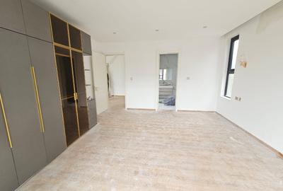 5 Bed Townhouse with En Suite in Lavington