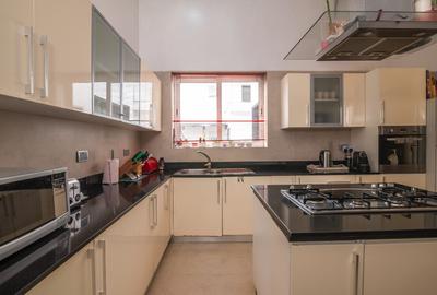 6 Bed House with En Suite at Old Runda - 3