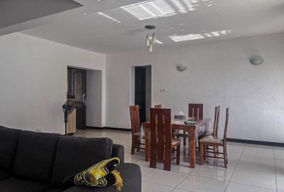 3 Bed Apartment with En Suite in Parklands - 3