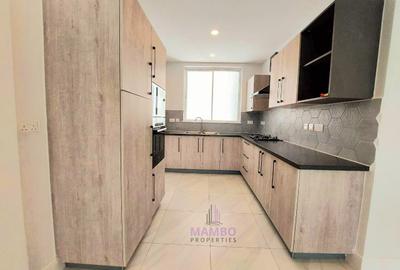 2 Bed Apartment with En Suite at Rhapta Rd