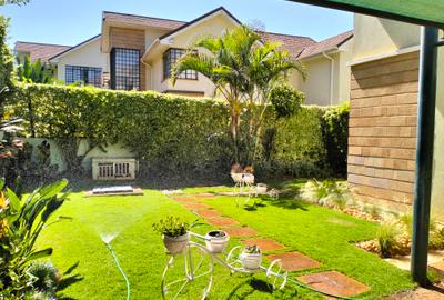 4 Bed Townhouse with En Suite in Kitisuru