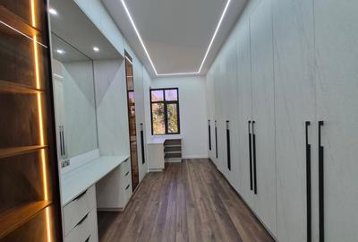 5 Bed House with Swimming Pool in Lavington - 3