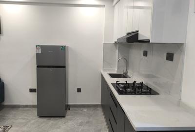 Studio Apartment with En Suite at Valley Arcade - 3