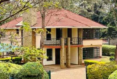 5 Bed Townhouse with En Suite at Kiambu Road