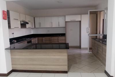 2 Bed Apartment with En Suite in Westlands Area - 2