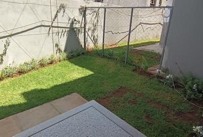 5 Bed Townhouse with En Suite at Langata - 2