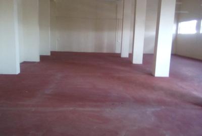 2,700 ft² Office in Industrial Area