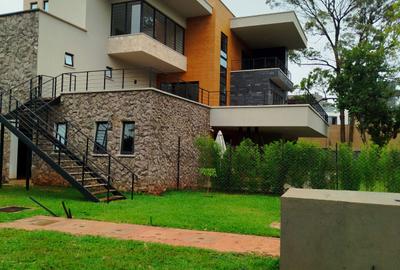 4 Bed House with En Suite in Loresho