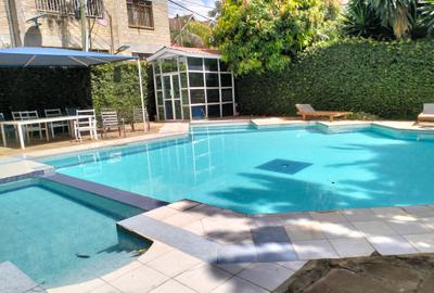 4 Bed Townhouse with En Suite in Lavington
