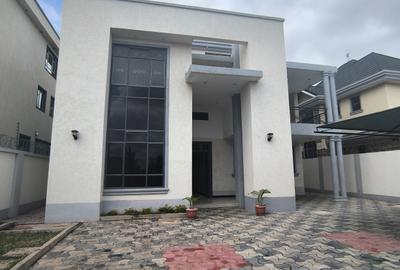 4 Bed House with En Suite in Syokimau