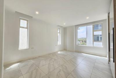 1 Bed Apartment with En Suite in Westlands Area - 4