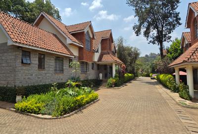 4 Bed Townhouse with En Suite at Convent Drive - 2