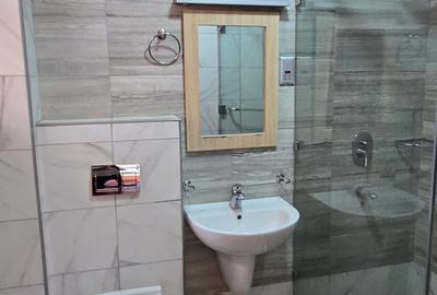 5 Bed Townhouse with En Suite at Lavington Green - 4