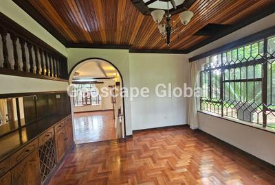 5 Bed House with En Suite in Runda - 3
