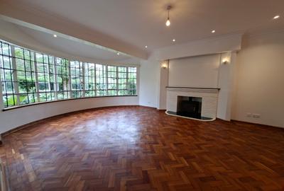 4 Bed House with En Suite in Gigiri - 2