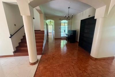6 Bed Townhouse with En Suite in Loresho - 2