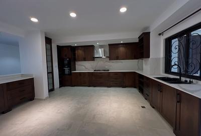 4 Bed Apartment with En Suite at Oloitoktok Road - 2