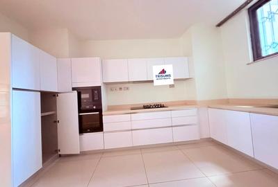 3 Bed Apartment with En Suite in Parklands - 3