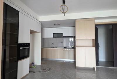 3 Bed Apartment with En Suite in Riverside - 4