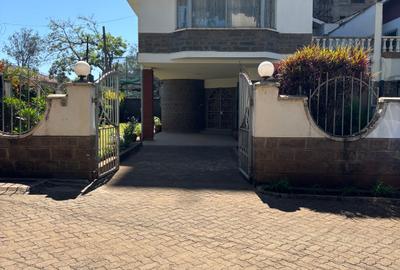 4 Bed House with En Suite at Brookside Garden