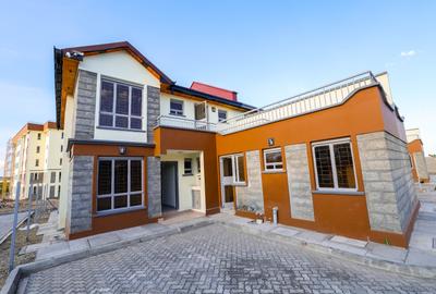 4 Bed Townhouse with En Suite at Kimalat -Enkasiti - 3
