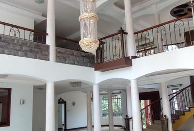 6 Bed House with En Suite in Nyari - 2