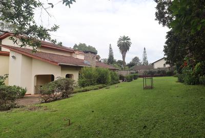 4 Bed Townhouse with En Suite in Nyari